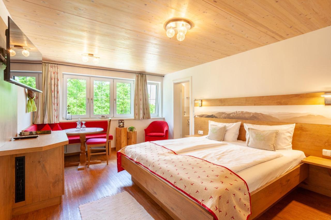 Hotel Lustiger Hirsch Akams Esterno foto