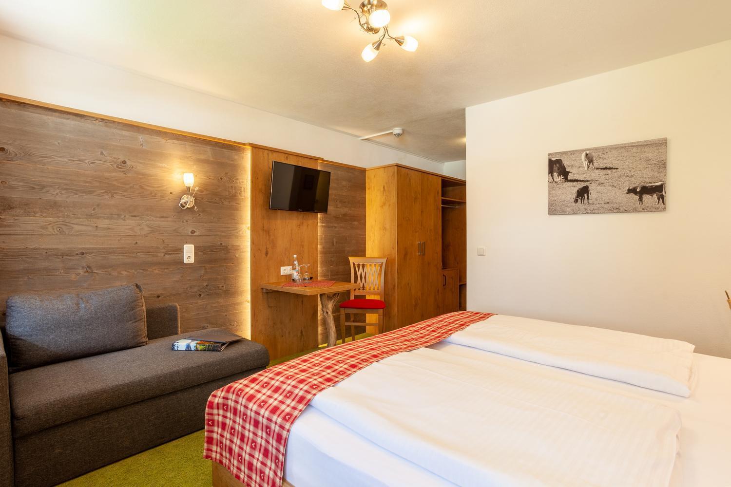 Hotel Lustiger Hirsch Akams Esterno foto