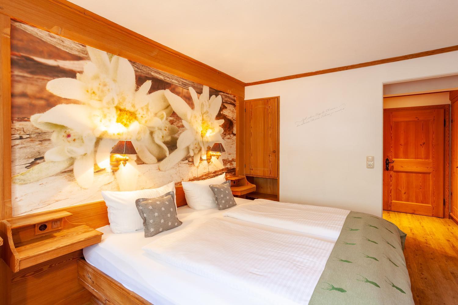 Hotel Lustiger Hirsch Akams Esterno foto