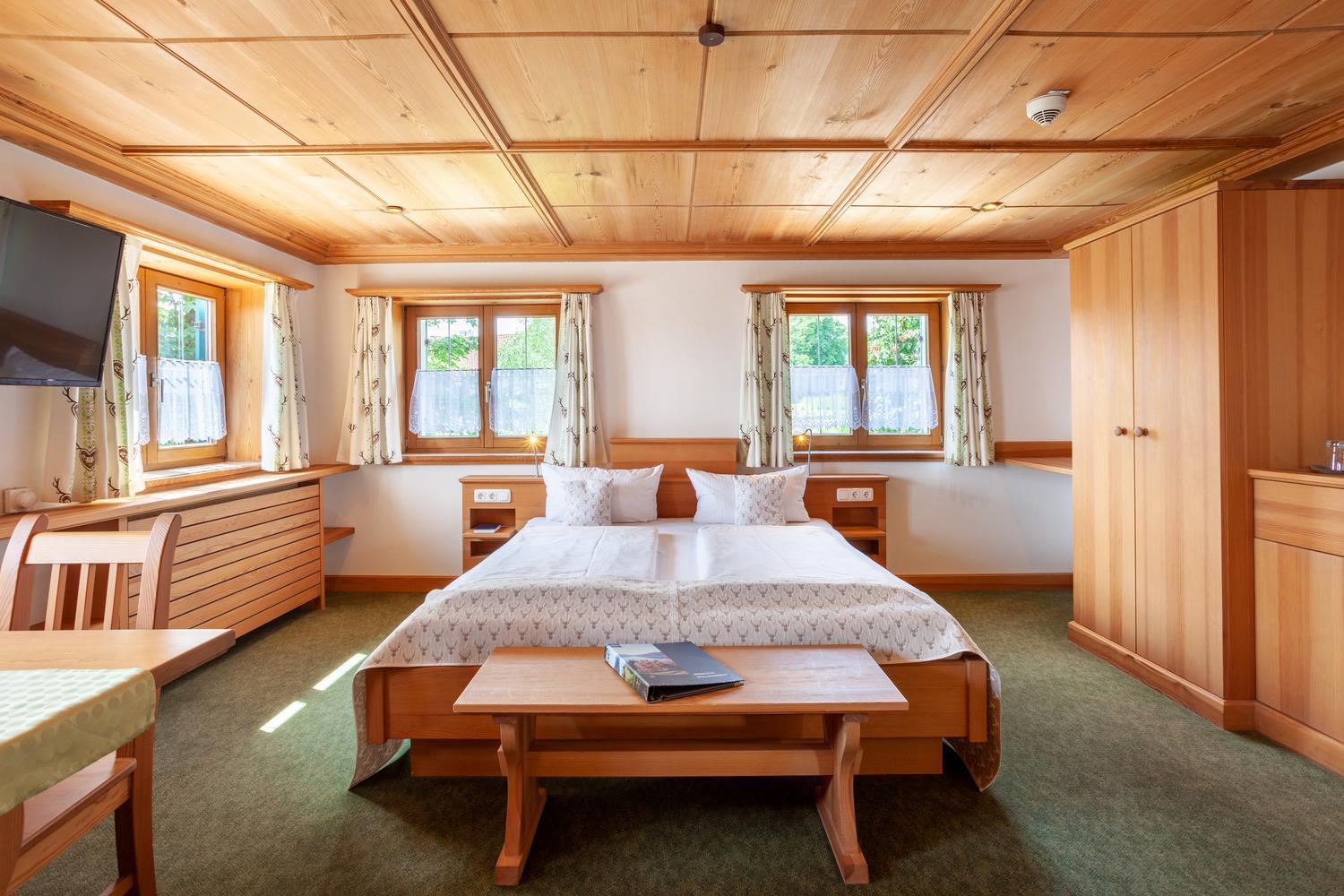 Hotel Lustiger Hirsch Akams Esterno foto