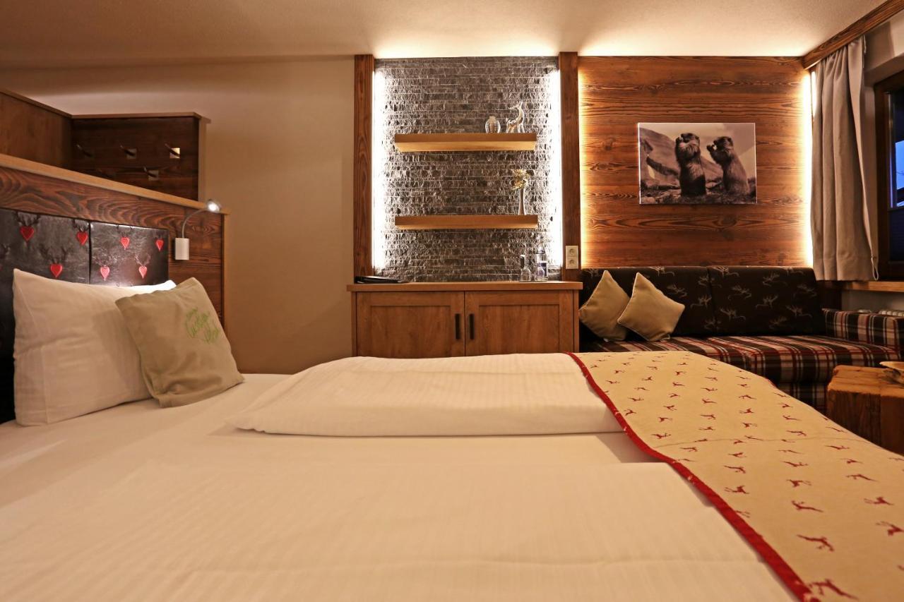Hotel Lustiger Hirsch Akams Esterno foto